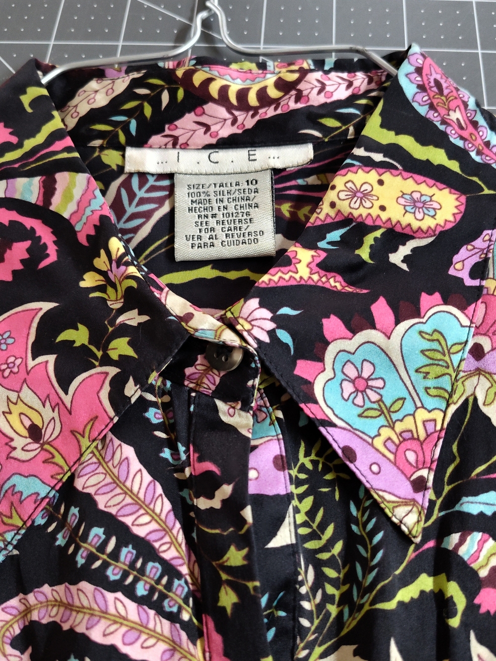 Ice Silk Black L/S Button-Down Blouse with Multicolor Botantica Print Size 10